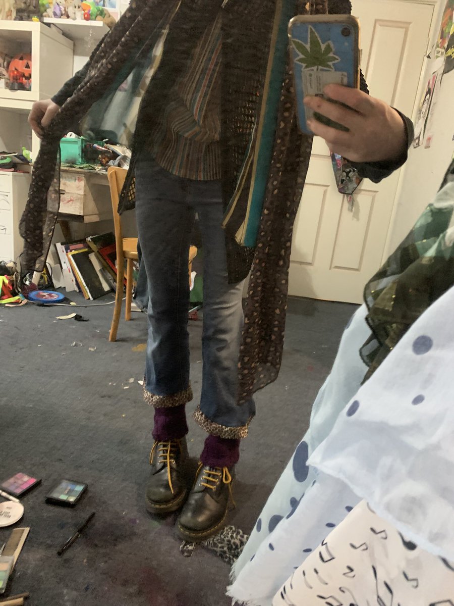 moldymalemia's tweet photo. ootd :p i made the jeans and a shirt i have on underneath you cant really see 
#edtwt #edrtwt #edtw #shedtwt #bodycheck #bc #shedtw #evil https://t.co/Ll0hp3gFw6