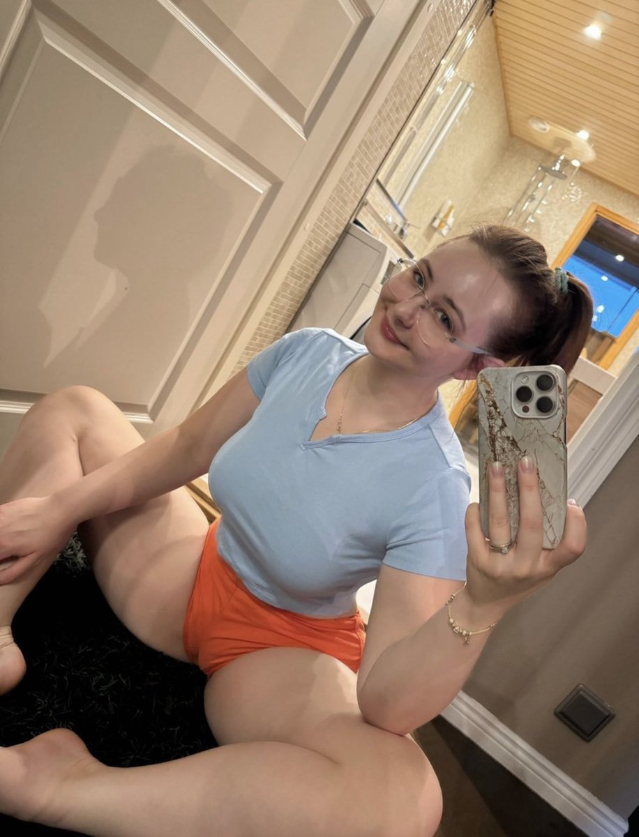 ShelyLGina's tweet photo. ⛓️💦 https://t.co/7LniPqxu3n