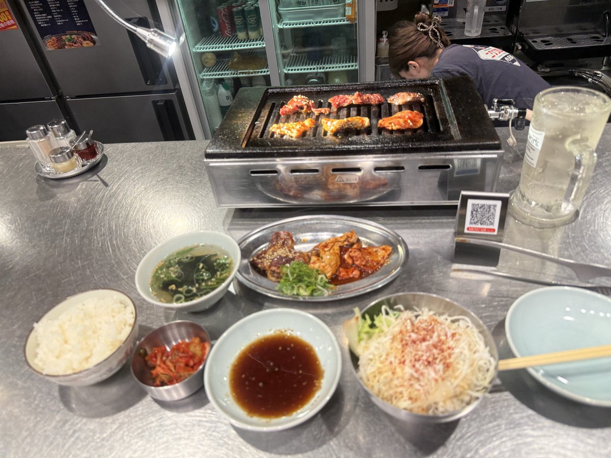 transport3333's tweet photo. ニュー肉五郎
オープン11時に初参戦
ハラミ×ホルモン（肉増し）　
ハイボール
白ごはんおかわり
腹一杯になった
コスパめっちゃ良かった https://t.co/M00alXNgy3
