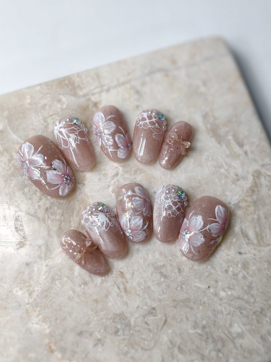 ChangKyuBar's tweet photo. Currently being part-timer nailist .
Check my portofolio on instagram @ bomi.nails
πsurabaya ID
#custompressonnails #handmadepressonnails
#nailart https://t.co/vEZRcj2Onl