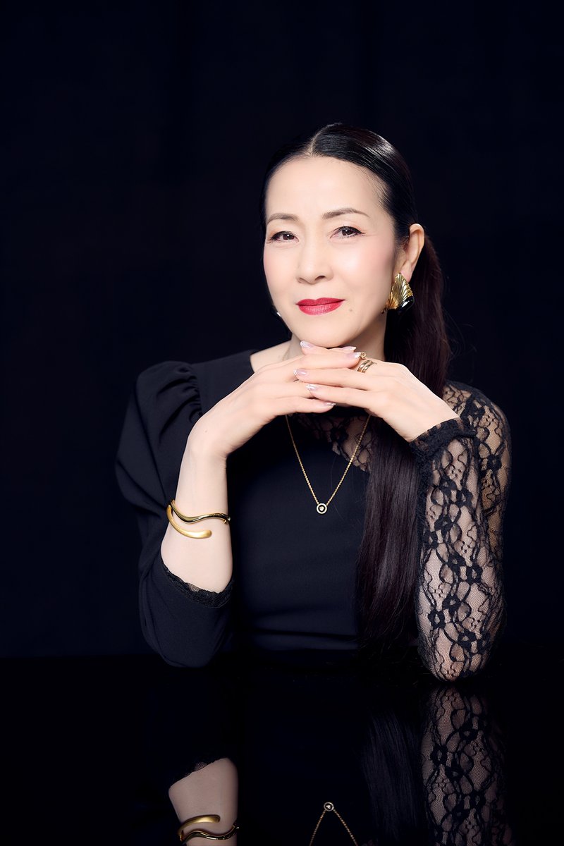 encore_inf's tweet photo. 坂本冬美、デビュー40周年記念シングル第2弾『ひらり』を 9月9日に発売決定――石崎ひゅーい書き下ろし、ジャンルの境界線を越えた新曲
https://t.co/A57hiQQ9It

#坂本冬美 #ひらり https://t.co/mXdeffLmp6