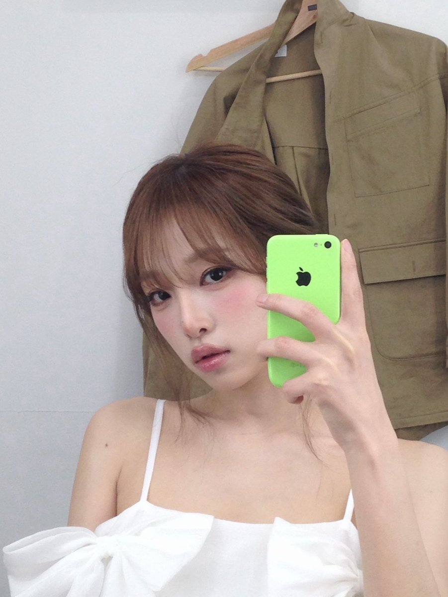 yena1uv's tweet photo. 260724 #최예나 인스타그램 🤍

𐔌՞ o̴̶̷̤ ̫ o̴̶̷̤ ՞ 𐦯 https://t.co/sqY3JJoRuD