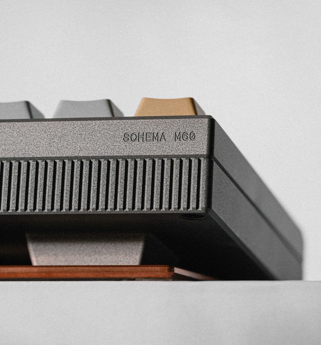 yushakobo_shop's tweet photo. [GB] Bowlkeyboards × Alexotos 「SCHEMA M60」→
受付期間、残り1週間‼️
https://t.co/LflYdLnjLd

完成品じゃ味わえない、組む楽しさ。
納得いくまでカラーや構成を悩んで、
理想の一台は、「SCHEMA」で。🫶

もっとこだわる。
もっと自分らしく。
思いのまま。

MXビルドはもちろん、
Wooting・Venomにも対応。👀