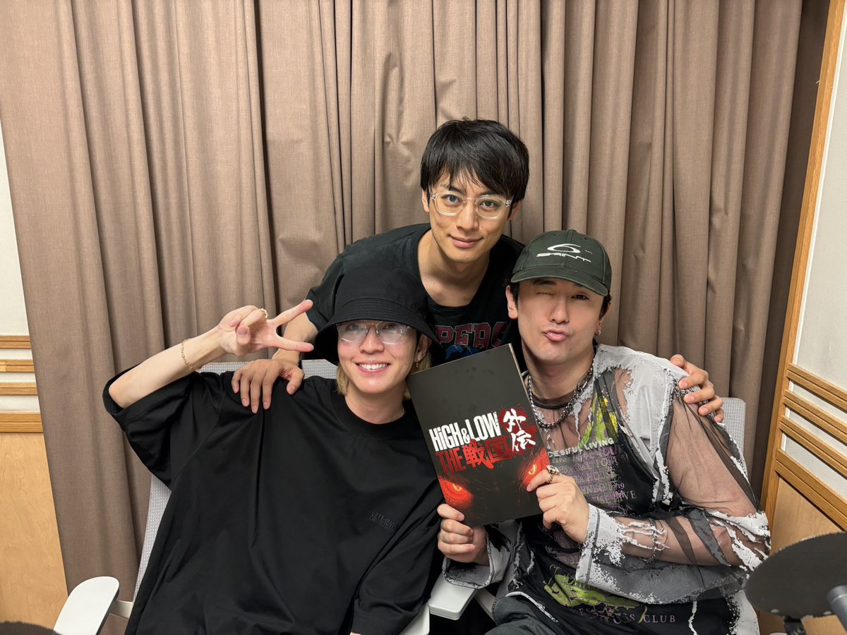 bokura_radio's tweet photo. 今夜の #僕らじ もご清聴ありがとうございました！📻

今流行の伊能忠敬界隈の話から発展してまさかの立花さんの青春話が聞けました！
3人のまさか話を引き出すお便りぜひぜひお送りください！
お絵描き立花さんの様子はまたいつか…

アーカイブ＆アフタートークはQloveR会員サイトにて配信中！
 引き続き僕らじをお楽しみください！
📻https://t.co/BP6gjFzRU4
また感想はお便りでも募集中！ぜひ皆様の感想お待ちしております！

✉ メールbokura@joqr.net
📝応募フォーム https://t.co/1dBvP8AGnO