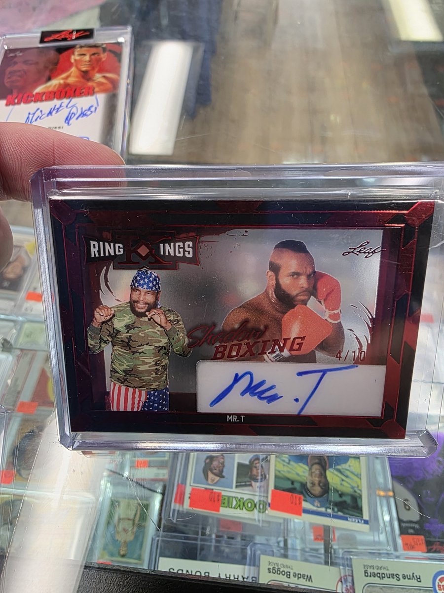 KnTSportscards's tweet photo. Some Highlights from the Leaf King of the Ring Product #kingofthering #leafsports #Kntsportscards #mrt #oneofone https://t.co/pUxG1Py8Gd