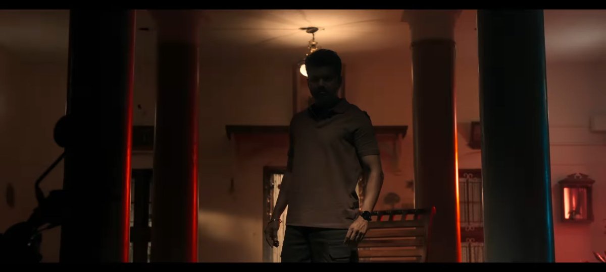 kishorekumar_6's tweet photo. This scene is the most leaked talk about
Silhouette shot + lightning + henchman reaction + Vijay nna stare + the scene that follow this

Elevation here🔥🔥🔥🔥🔥🔥 https://t.co/YoVxVqmKTv