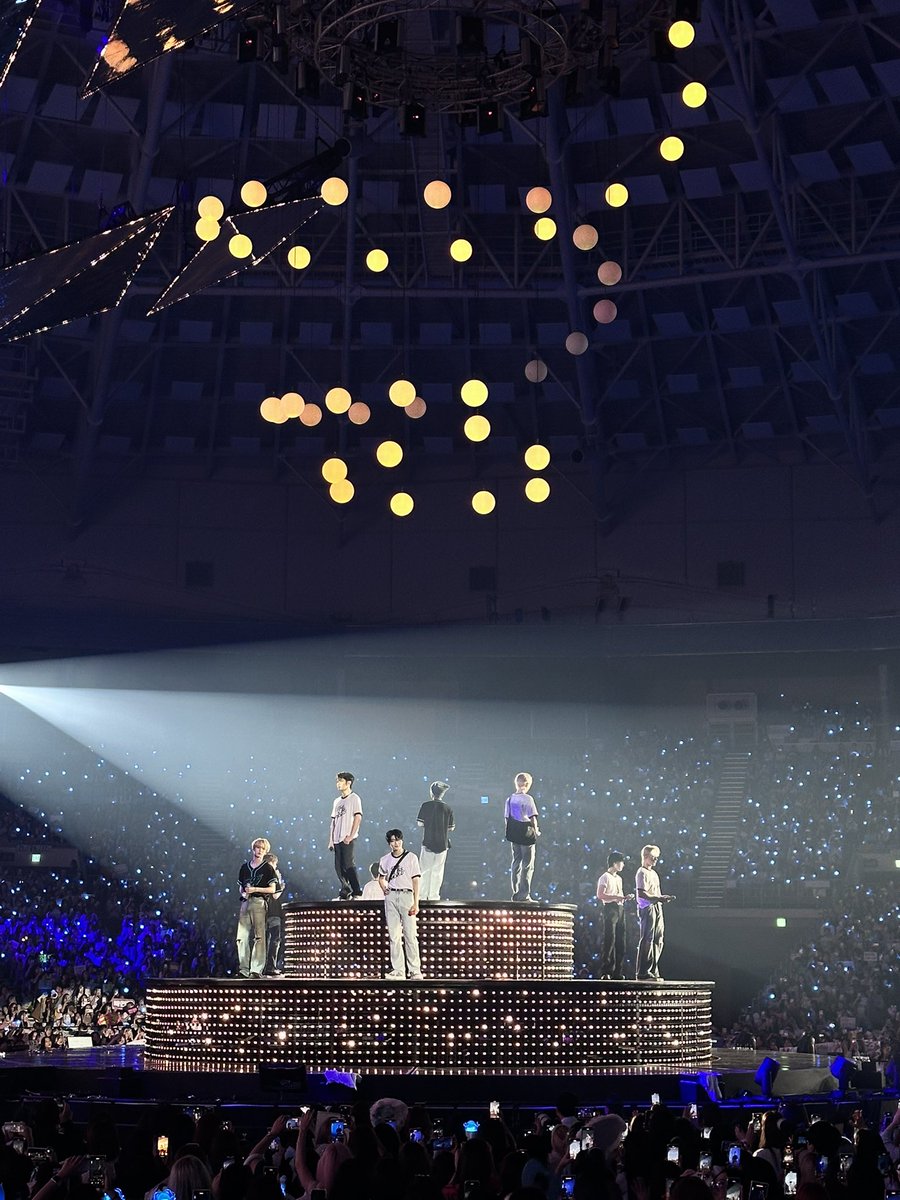 lyndainbloom's tweet photo. zb1 isn’t just the group that made my days brighter but the group that led me to my closest friends. I can never thank ZB1 enough for the amount of happiness they’ve brought to my life 💙🩵🤍 제베원 영원히 하자~~
#ZEROBASEONE #KPOPNARA
#KPOPNARASUMMERFANTASY https://t.co/Smknqc2fxZ
