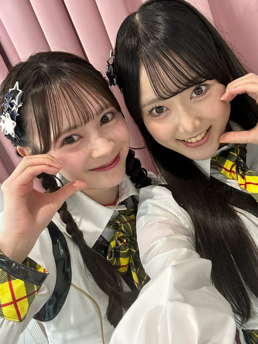 Hinata_Maruyama's tweet photo. #丸山ひなた生誕祭🍠
ありがとうございました！！

今年も生誕祭を開催させていただけたこと、みなさんとこの時間を過ごせたことがすごく嬉しかったですし、フライヤーに焼き芋風のスタンドフラワーもとても可愛くて本当に嬉しいです…🥹💕

18歳の丸山もよろしくお願いします！ https://t.co/Vk21FqUUGh