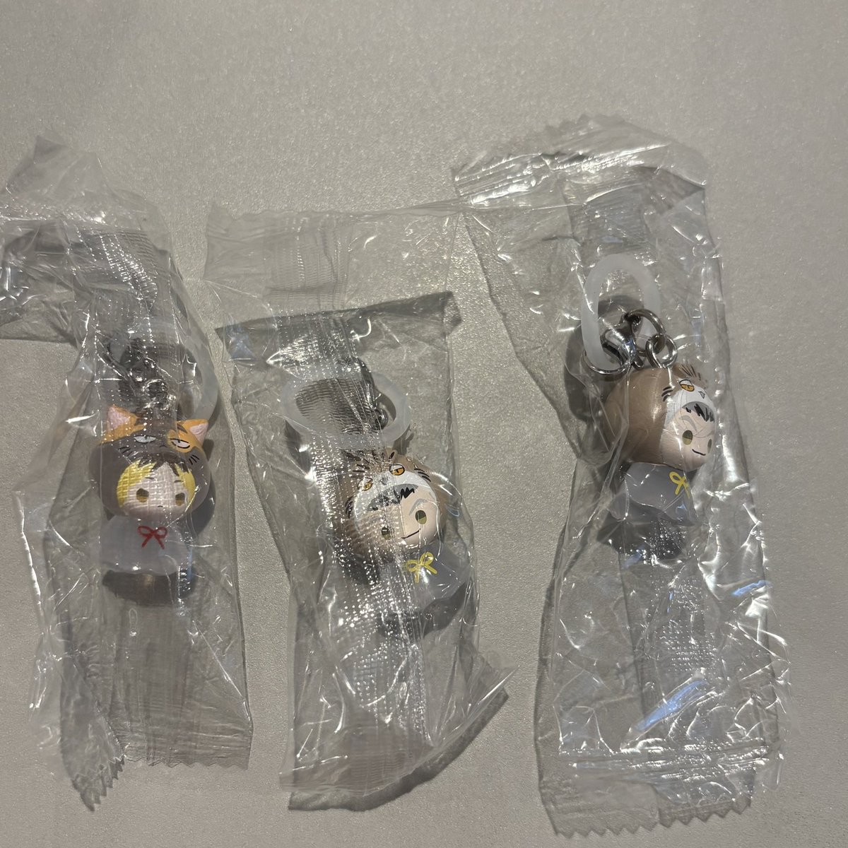 _____hvs's tweet photo. 【交換】ハイキュー めじるしアクセサリー 
アニマルver. ガチャガチャ  

譲: 木兎2 、研磨1、ver.1影山
     (出先のため影山の写真なし)

求: 黒尾、夜久、ver.1 北

都内手渡し、郵送希望
お心当たりある方お気軽にリプお待ちしております。 https://t.co/rdPujxCqdL