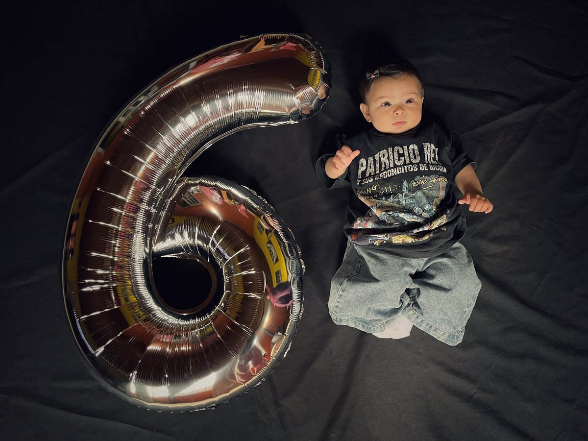 m_______s____'s tweet photo. 6 meses para la bebé ricotera 👶🏻🤘🏻 https://t.co/c7mppBeABz