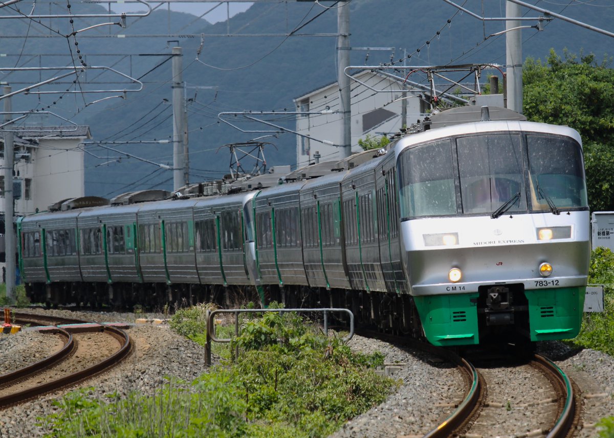 ryu_783's tweet photo. みどりハウステンボス24号
783系CM14+CM12
ダブルみどりもダブルハウテンも継続中 https://t.co/Zy4pkM8zso