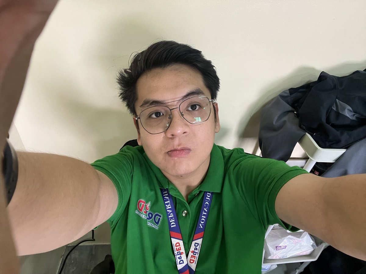 heyarisuuu's tweet photo. Tgif https://t.co/1ZBLfp4jGC