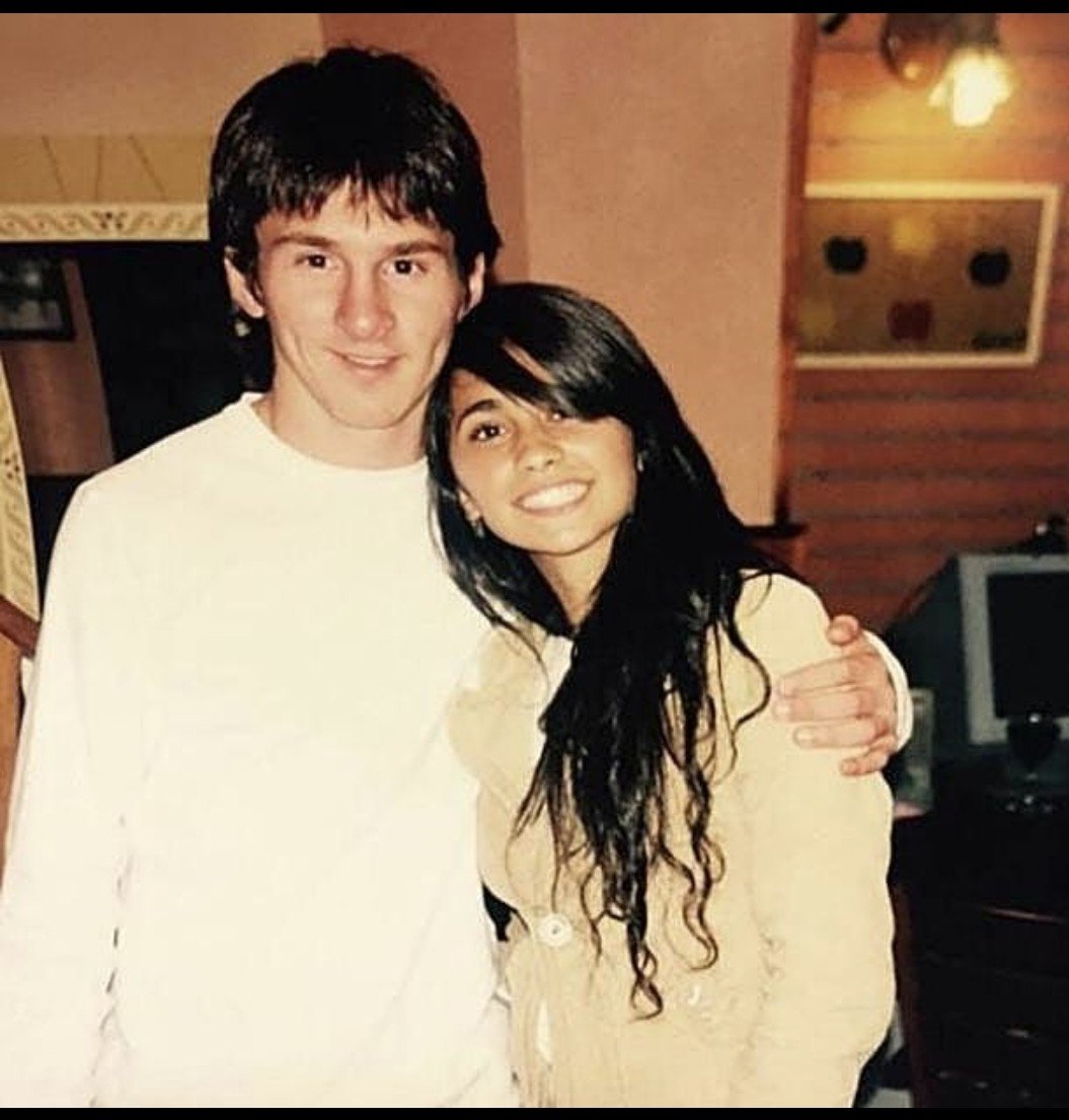 Alkamson1's tweet photo. Lionel Messi's Rumored Dating Timeline ❤️⚽

2006–2007 🇦🇷 Macarena Lemos (rumored)
2008–2009 🇦🇷 Luciana Salazar (rumored)
2010 🇦🇷 Andrea Rincón (rumored)
2009–Present 🇦🇷 Antonela Roccuzzo ❤️

While Messi has been linked to a few women by the media over the years, none of those early rumors were ever officially confirmed.

The only confirmed and enduring relationship is with Antonela Roccuzzo. The childhood friends from Rosario reunited as adults, began their relationship in 2009, married in 2017, and now have three sons together.

Unlike many football superstars, Messi has kept his personal life remarkably private, making his relationship with Antonela one of the most admired love stories in the world of sports.