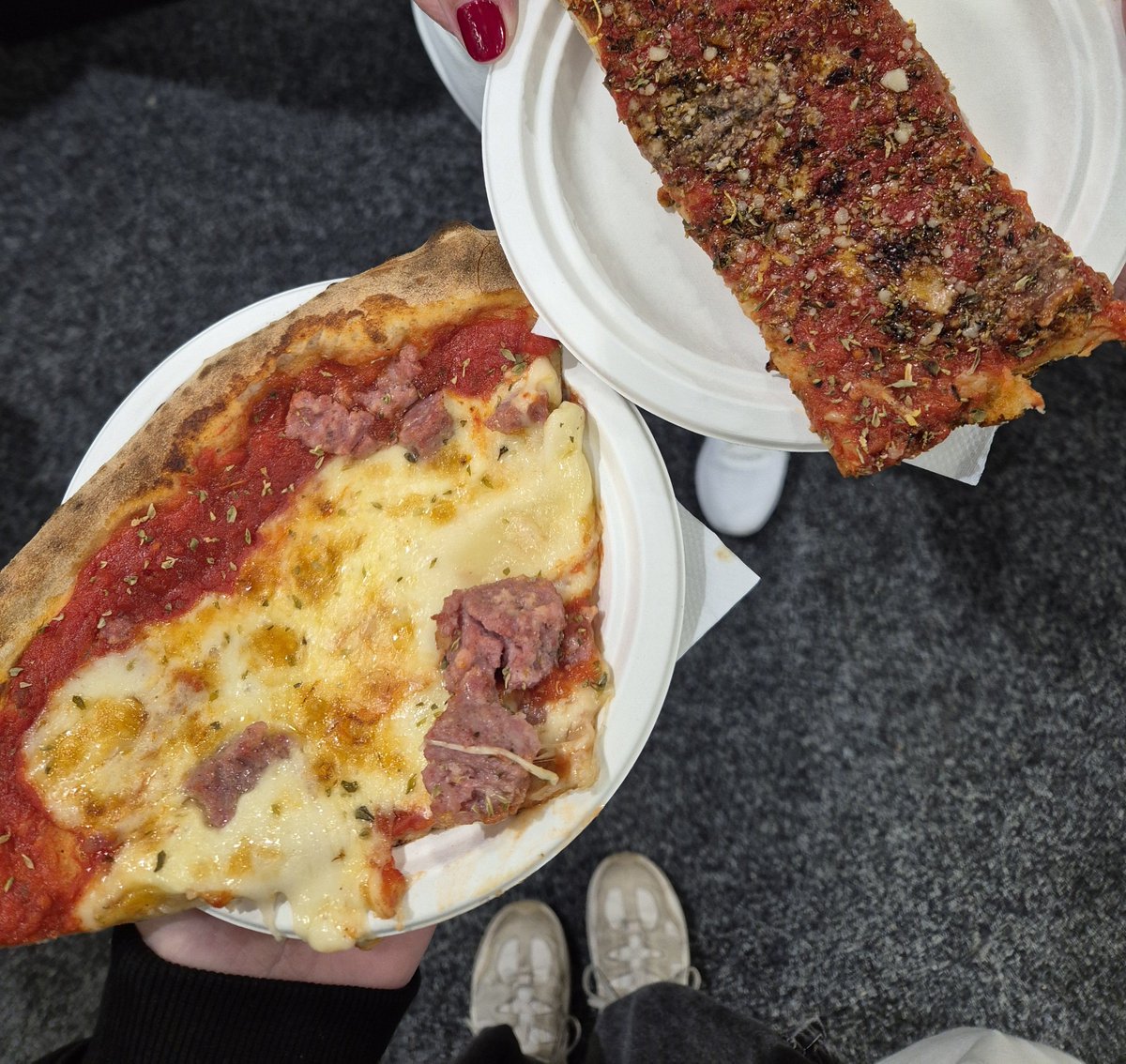 yogurtflower's tweet photo. Went to the food show today and had a great time! So many good deals i wish I was rich and didn't have an eating disorder 🥲 (mine was the pizza slice it was heavenly!!) https://t.co/ASCw5sonHp