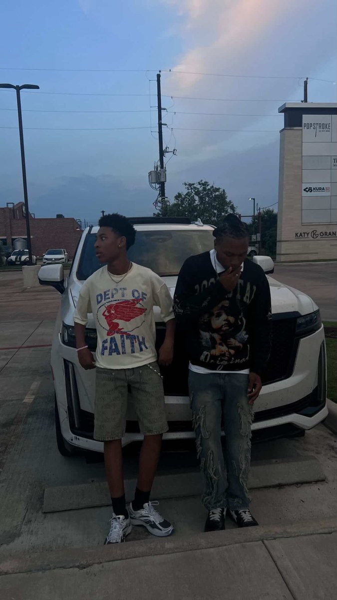 camtoosllly's tweet photo. #htx https://t.co/OFF8rV4jq9