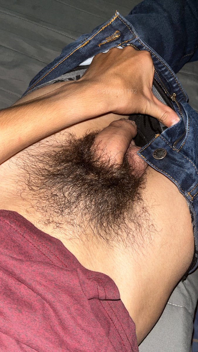 cuyeyo1102's tweet photo. Y si utilizas la boquita? 💦👀 https://t.co/YTmhbecisg