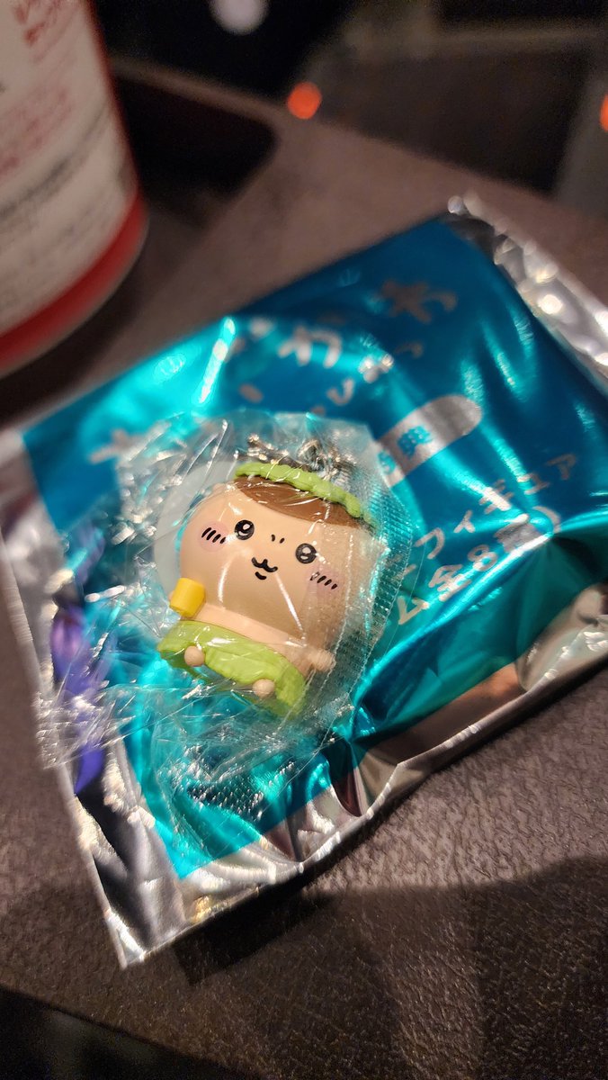 falling_s515's tweet photo. 【交換 】ちいかわ 映画 特典
めじるし

譲)くりまんじゅう

求)ちいかわ

本日日比谷 11:45以降の交換
もしくは
明日東京駅か上野交換＞郵送

お気軽にお声掛けくださませ https://t.co/2IXNR4K3uQ