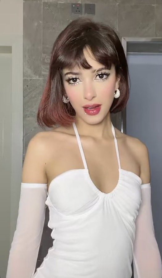 Zizui69's tweet photo. نحلب والي ينزل أول يتعاقب؟ https://t.co/rlZlgKsBzK