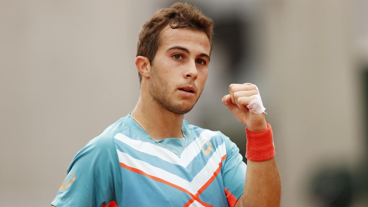0xOdds's tweet photo. 🇵🇹 ATP Estoril — Torres vs Gaston

Superbe conte de fées pour Torres (427e), mais Gaston est son pire cauchemar tactique. Le "Magicien" va le faire sortir de sa zone de confort à coup d'amorties. Avec la fraîcheur en plus pour le Français, la belle histoire de l'Argentin s'arrête là.

✅ Gaston
Cote : @1.35 (Winamax)
Confiance : ★★★ | Mise : 2 u