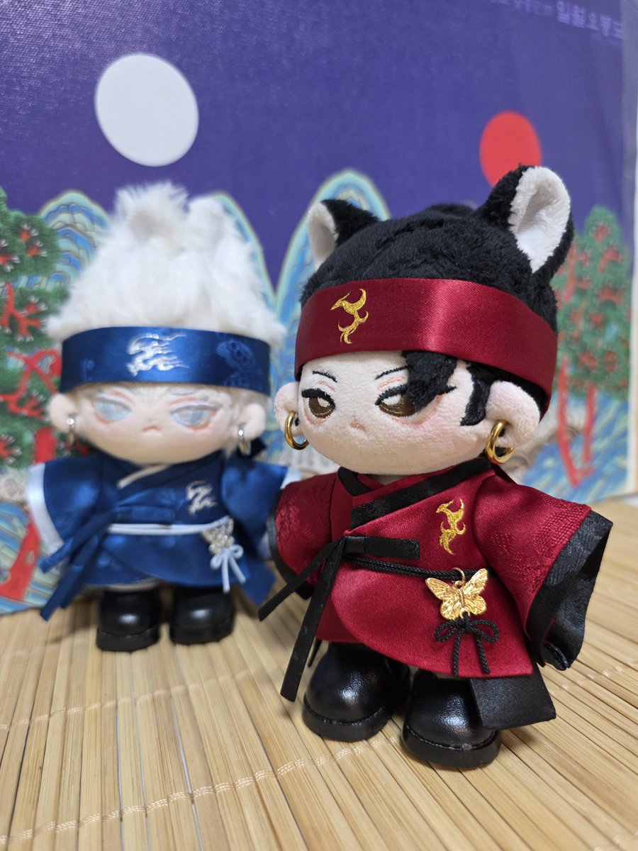 happyega_doll2's tweet photo. ✨솜인형 한복 디자인선택 주문제작✨

✔ 국내 제작
✔ 색상 커스텀

😍 매 월 1~7일 폼 오픈

DM잘 안올때가 종종 있습니다 답이 없으면 윗치폼메세지로 문의주세요
RT환영해요💜

👇 주문은 여기서
https://t.co/XjfRSdnH9J

#솜인형옷 #인형한복  #dollclothes https://t.co/QB1oCCMpQW