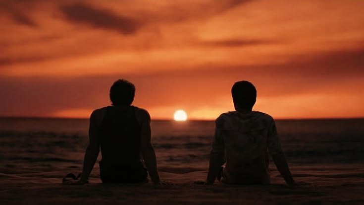 affaiyahya's tweet photo. Heated Rivalry 🤝 The Prosecutor's Proposal

Fake sunset, fake sea 😆 (the difference is that TPP actually filmed at the beach) https://t.co/pzx13Zq9fC