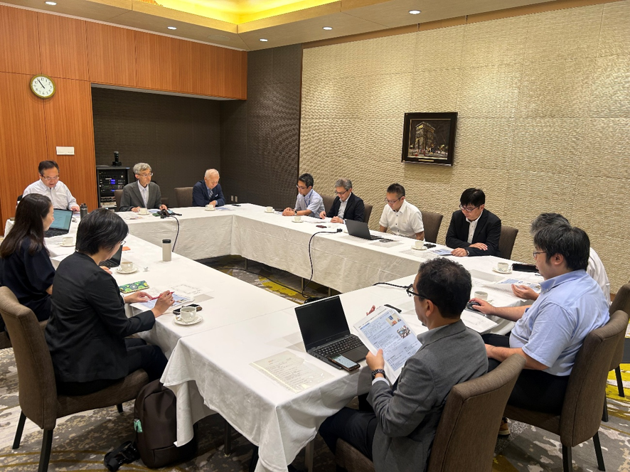JEA_WEC's tweet photo. ７月１７日（木）、経団連会館で第８１回技術委員会を開催しました。

当協会の廣瀬会長、長年にわたり委員長を務めていただいている東京大学大学院工学系研究科の松橋隆治教授にご挨拶をいただいた後、議事に入りました。

前回（26年2月）の技術委員会以降の活動実績について、国内事業はパワートーク（4月）、慶応義塾大学大学院の田中教授による公開講演会（6月）などをご報告しました。WEC事業は、Future Energy Leaders（FEL）プログラムの日本人メンバーの紹介、WEC FELプログラム40周年イベントの検討協力などをご説明しました。

その後、今後の予定について、2027年4月にサウジアラビア・リヤドで開催予定のWEC世界大会や関連する主なイベント等をご紹介しました。 技術委員会でいただいたご意見等も踏まえ、今後も、会員のみなさまのお役に立てるような事業を推進していきたいと考えておりますので、どうぞよろしくお願いいたします。