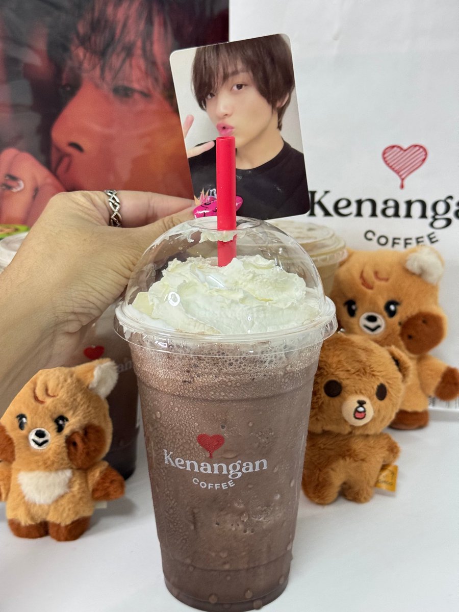 jendongists's tweet photo. haechan first BA 🥹❤️

#KopiKenanganxNCTHAECHAN
#해찬 #HAECHAN https://t.co/jgoRhep8dR