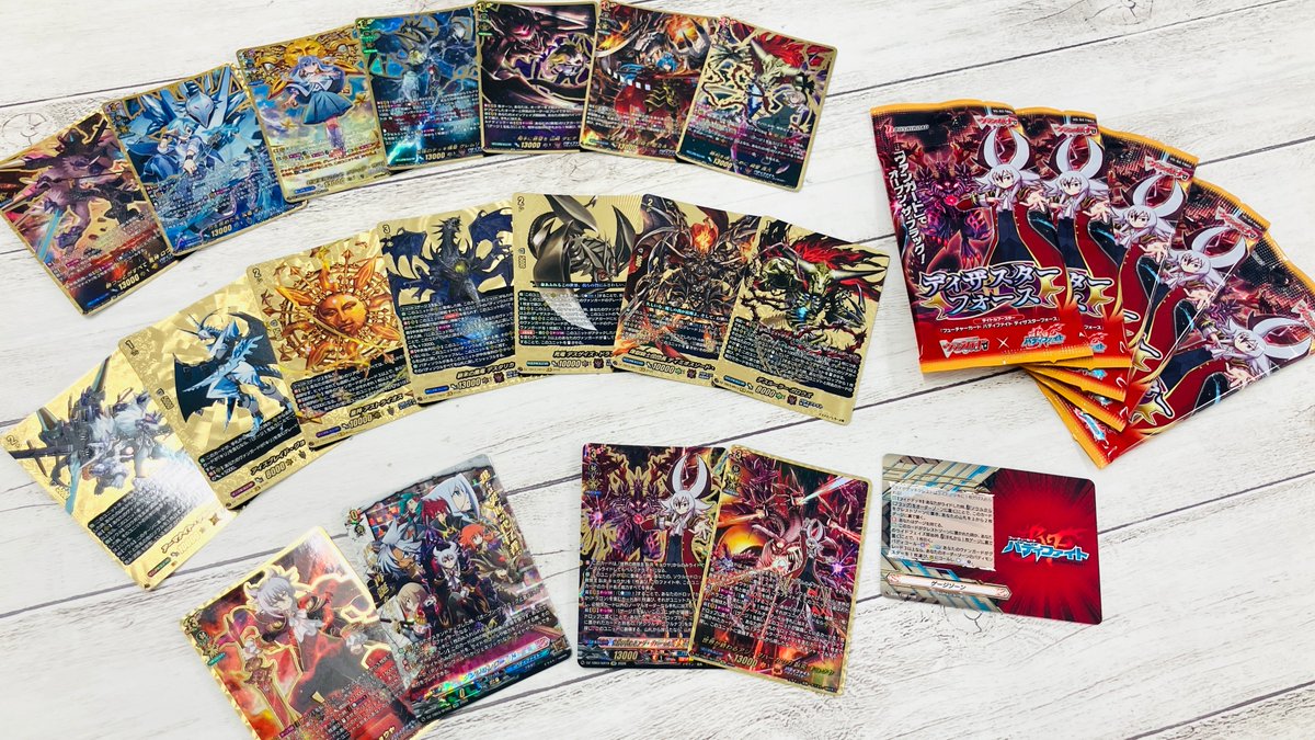 cfvanguard_PR's tweet photo. ／
タイトルブースター『フューチャーカード バディファイト ディザスターフォース』
 🎊本日発売🎊
＼

待望の「フューチャーカード バディファイト」コラボパック第2弾が登場✨
当時の「フューチャーカード バディファイト」のカードイラストで収録！
さらに描き下ろしイラストも多数収録！
https://t.co/DRnmp8STyL

#ヴァンガード #バディファイト