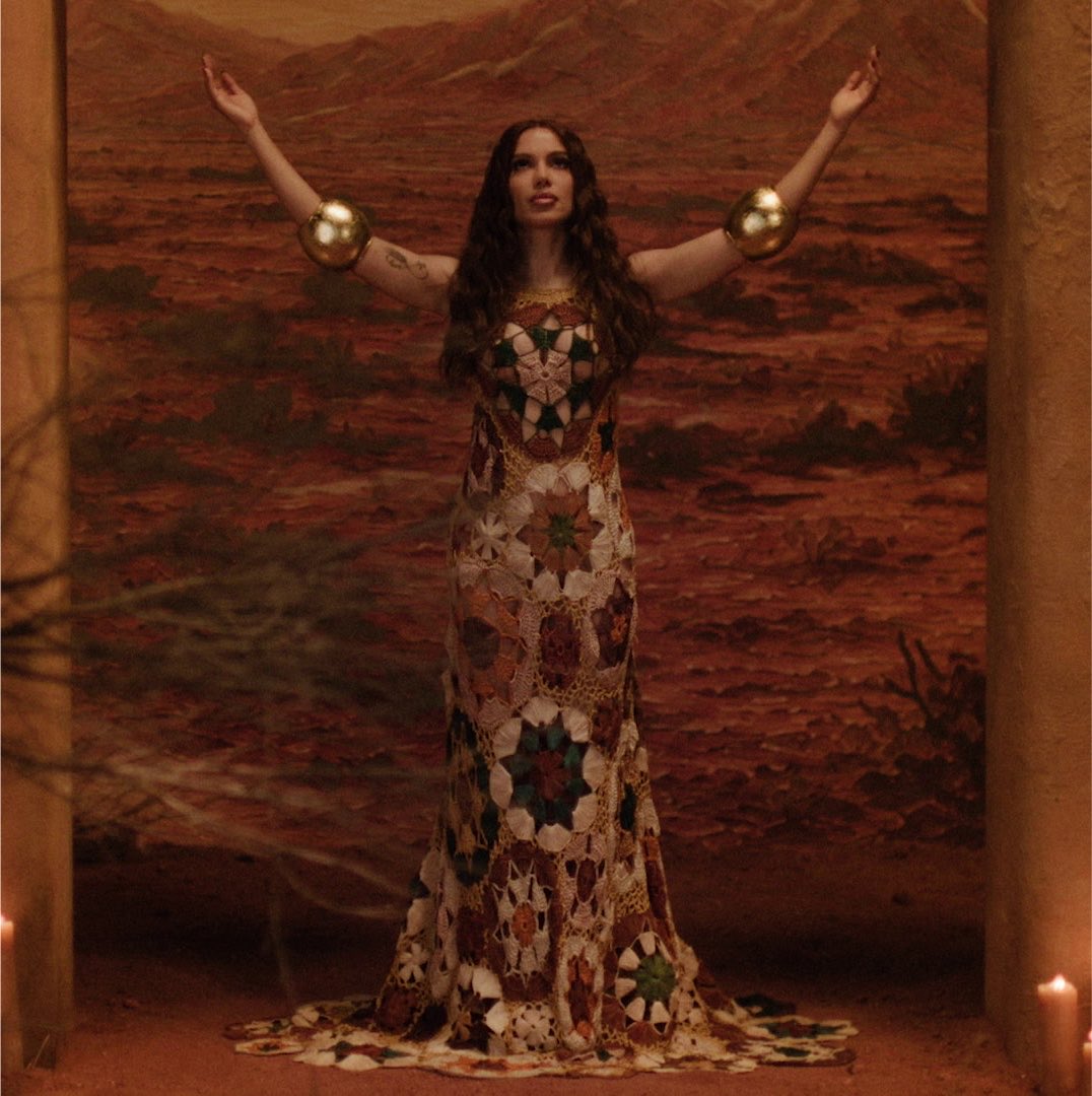 multishow's tweet photo. EQUILIBRIVM II

▶️ O audiovisual EQUILIBRIVM II está disponível no @globoplay, para todo mundo, por sete dias! #AnittaNoGloboplay https://t.co/7y4ycrTaI2