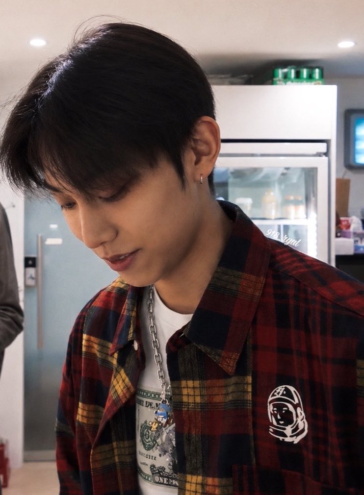 918_ryul's tweet photo. Why is he so… https://t.co/SEhdLqNDsP
