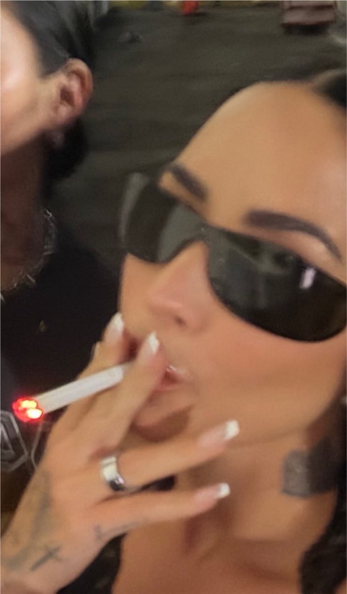 smoking cigarettes and fucking They know it kills you. Gen Z is smoking cigarettes anyway The Truth About Smoking Pleasure