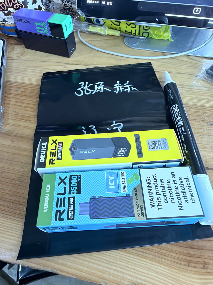 yoniggasboo's tweet photo. Relx悦刻二代积木弹22000口【正品】
悦刻三代积木弹35000口正品
电子烟
浓郁度提升2倍/口感更丰富/两种模式调节/电池容量提升/也可适配一代杆

悦刻积木三代杆
颜色：灰色/橙色/紫色

口味库存 ：
可乐 柠檬菠萝 绿豆 龙井 番石榴 百香果 葡萄 蜜桃 椰子水 乌龙茶 青柠 https://t.co/HxhxC5dbXa