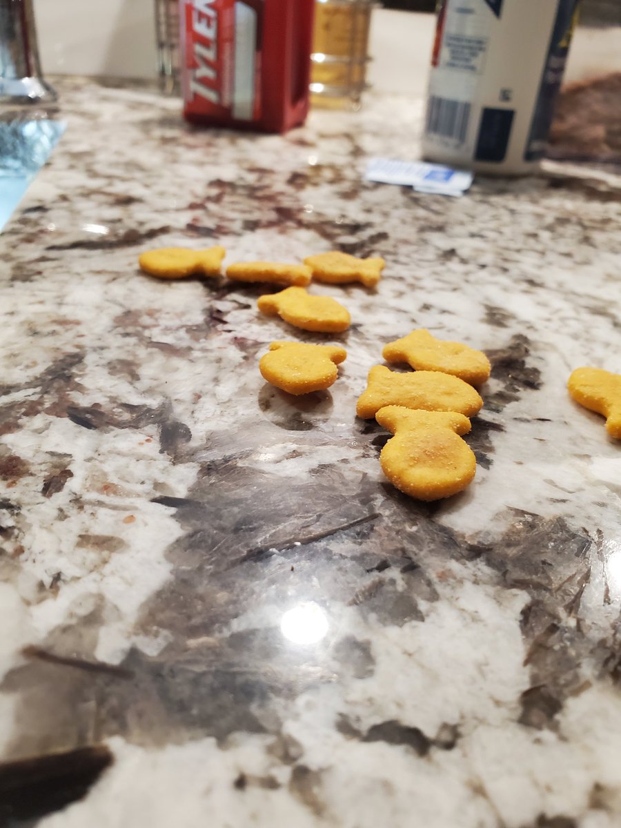 PatchesHere's tweet photo. Never have I seen goldfish actually flat....normally they are puffy, light and nice flavor.....used to be my fav. But with what all these companies are doing today and making bioengineering of our foods.......taste sucks and onlybfor ppl who want cheap filling w some kind of taste