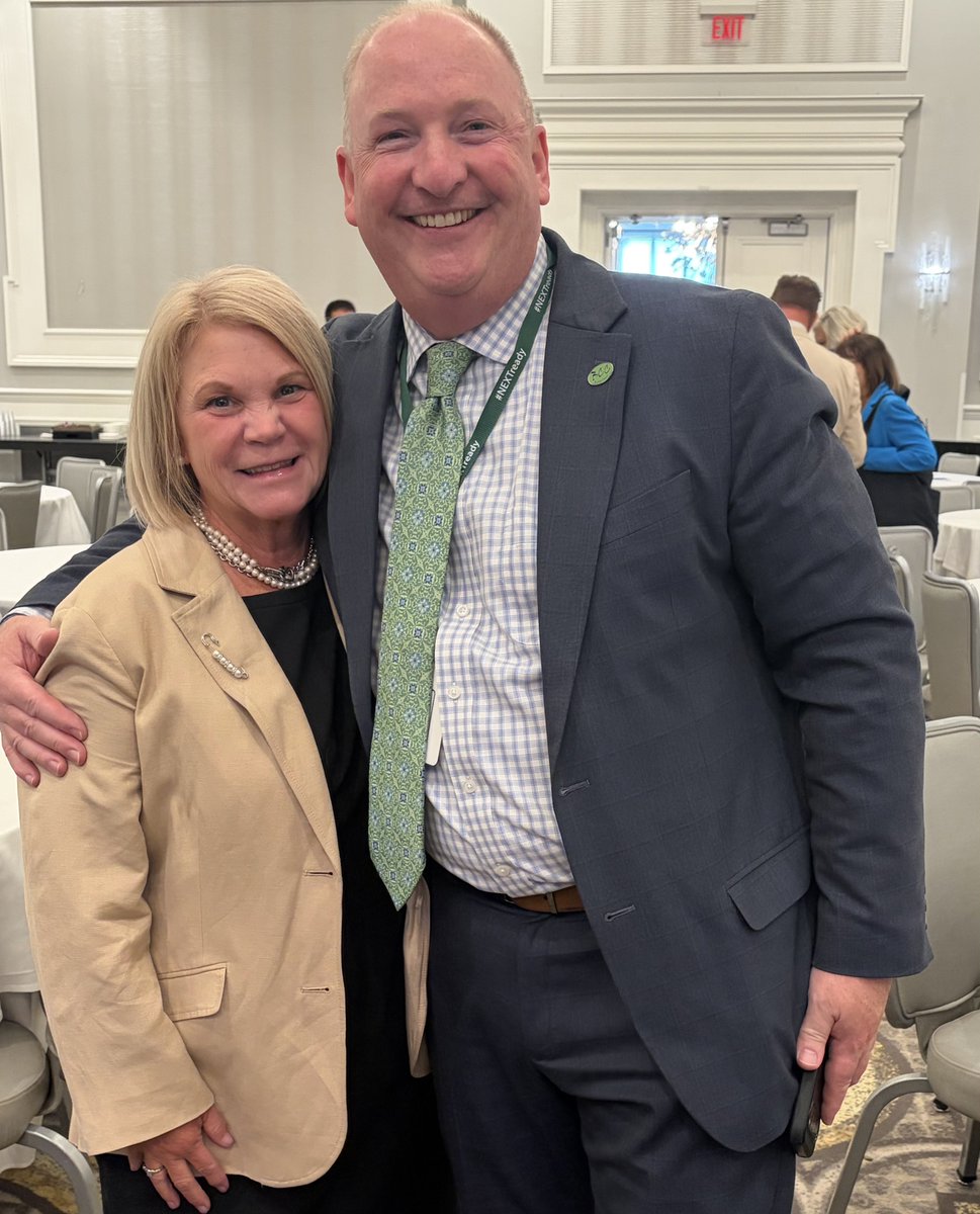 frankpBCC's tweet photo. Was excited to attend, present and be a part of @OhioACTE All Ohio Conference. Had record attendance and I was honored to emcee annual recognition awards! Also our Alumni Spotlight speaker Josh Wolfe was outstanding! #KellyHerold #HarrySnyder #JoshWolfe https://t.co/8U3UA5UX25