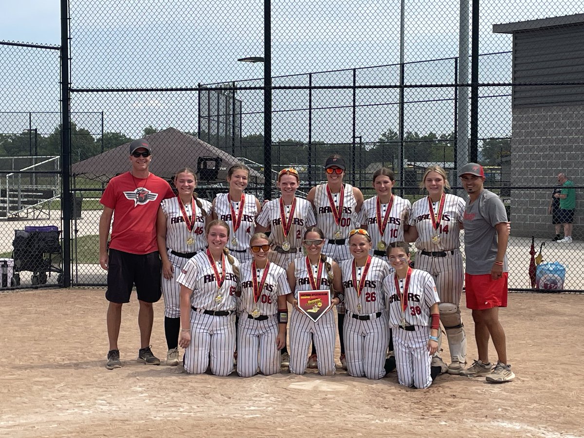 MalloryRohr62's tweet photo. Great past two weekends! We went 6-0 in Michigan winning the championship. 16 IP with 15 strikeouts and an ERA of 0. Followed up with another weekend in Columbus! I had 15 IP. 8 strikeouts with a WHIP of 1.467. I had BA of .571 with 4 1B,3 2B and 1HR &amp;6 RBI’s. @Racers09sftbll https://t.co/xUmVuKor5u