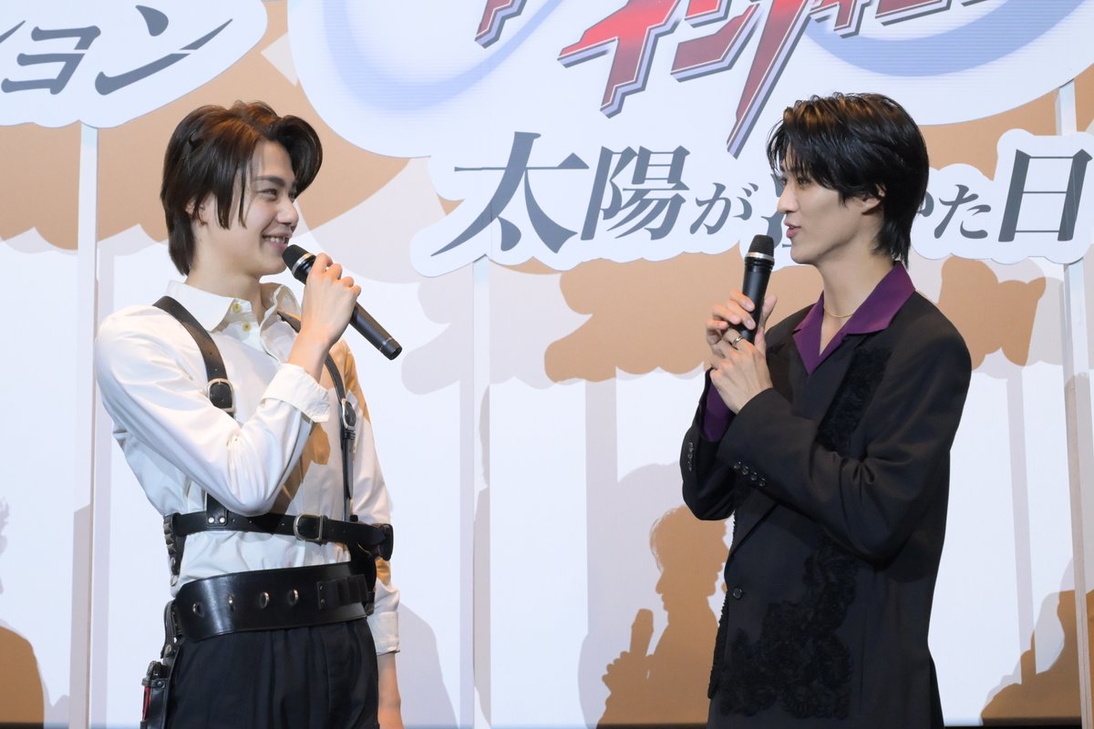 toeiHERO_movie's tweet photo. ⋱⠀𝙀𝙫𝙚𝙣𝙩 𝙍𝙚𝙥𝙤𝙧𝙩⠀⋰
公開前夜祭舞台挨拶 🎬
￣￣￣￣￣￣￣￣￣￣￣
#映画ゼッツ & #映画超ギャバン 
キャスト11名が登壇‼️
⠀
超ギャバンのトークパートでは、
"主人公・怜慈のマスク割れシーンをキャスト一同絶賛！"
⠀
そして、後半のゼッツパートでは・・・
" #今井竜太郎 #曽野舜太 による変身ポーズの披露で会場が一層アツく🔥"
⠀
公開を翌日に控え、今の心境や作品への思い、
撮影秘話などを余すことなく語り尽くしました🎥
ぜひ全文をご覧ください📝
⠀
▼レポート全文はこちらから
https://t.co/pgPKE8jl6D
⠀
映画『#仮面ライダーゼッツ さよならのミッション』
映画『#超宇宙刑事ギャバンインフィニティ 太陽が泣いた日』
本日公開🎬