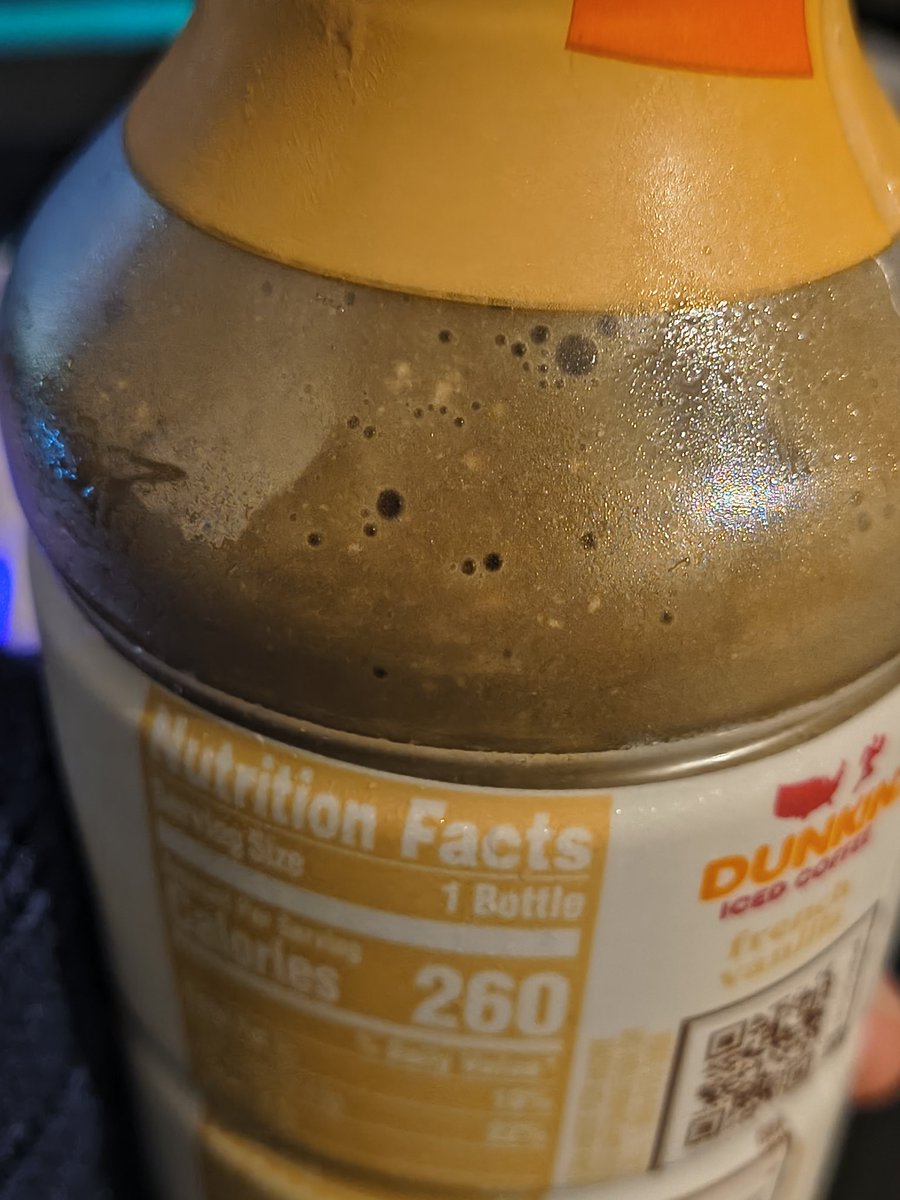 AmberOppai's tweet photo. I like my Dunkin chunky bruh https://t.co/ISIp42SIMQ