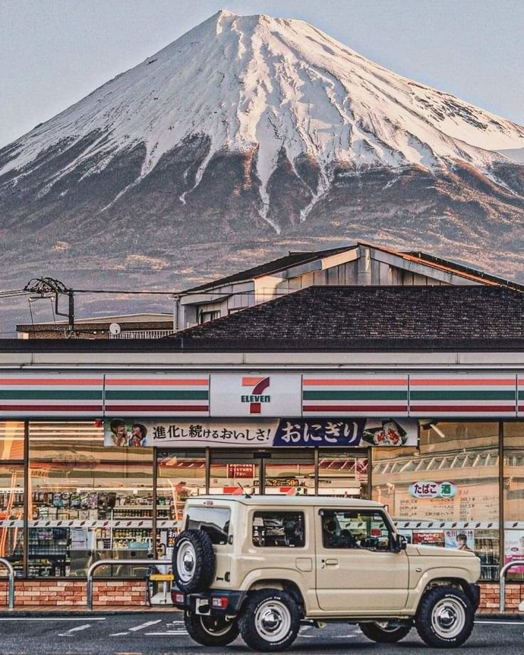 JapanPicsX's tweet photo. Mt. Fuji, Japan 🇯🇵 https://t.co/eDCpGpcggP