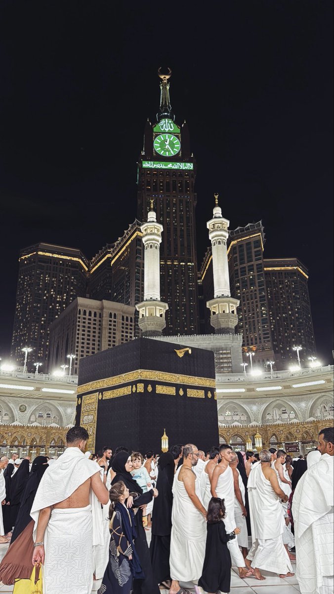 lsii277's tweet photo. والله العظيم ودك ما تبعد دقيقة من مكة
اللهم لك الحمد🤍 https://t.co/Jau8VulCeO
