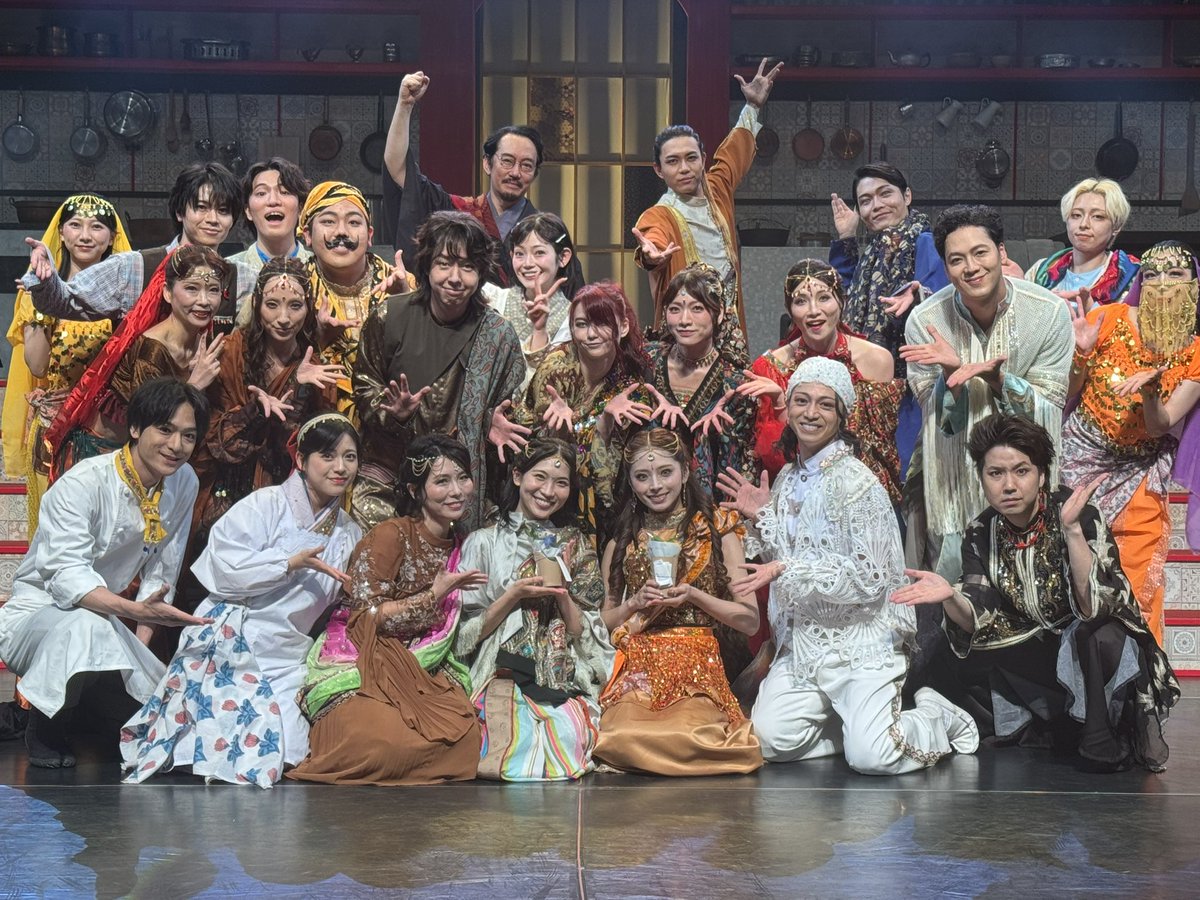 kokoro_odorupro's tweet photo. 【お誕生日をお祝いしました】

場当たり日にお誕生日の
髙橋果鈴さん、矢島美音さんのお誕生日お祝いさせていただきました！

#ナマステ https://t.co/b8Wy8AFBmI