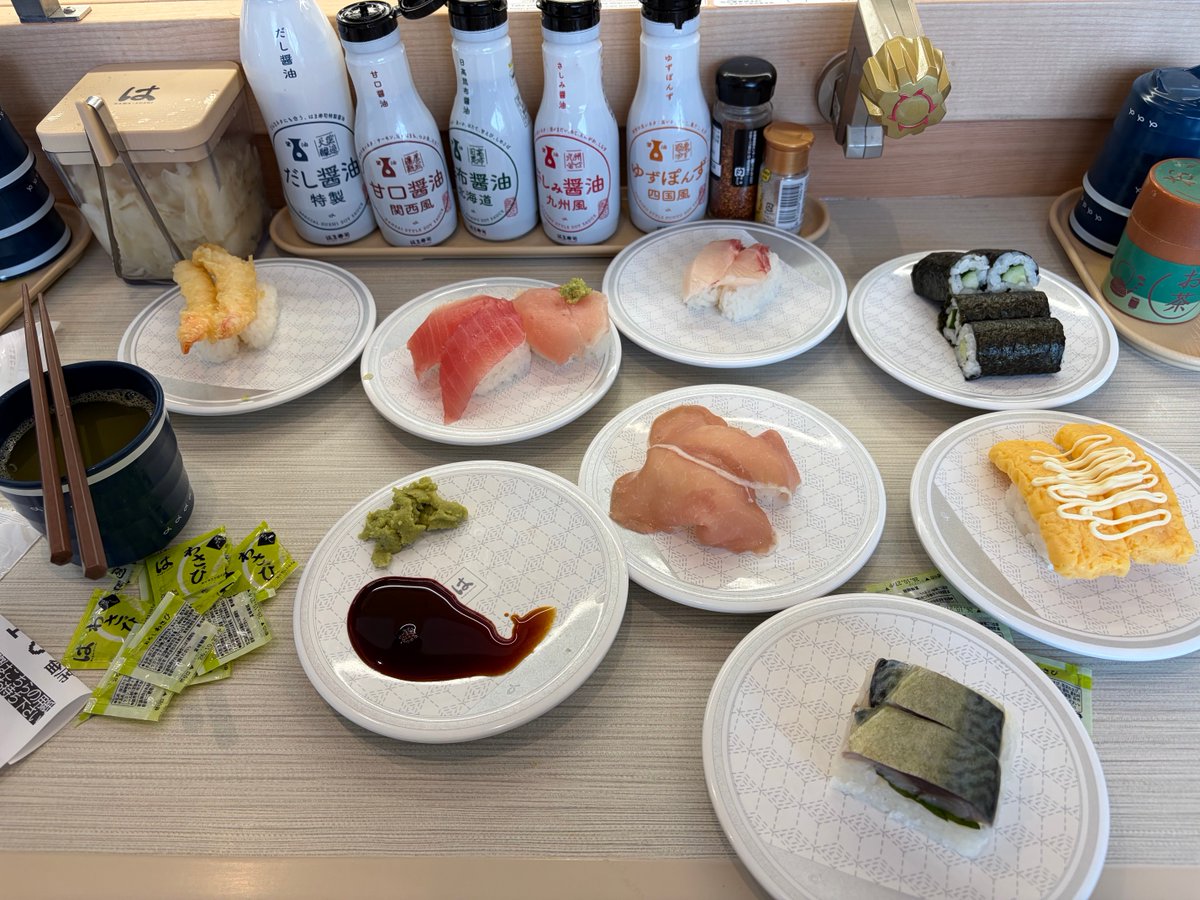 yukineko0502's tweet photo. 朝から二度寝2時間、母ちゃん休みやったがチビとお出かけしたし、シニア割使って久しぶりのハマeで孤独のシースー、帰ったら涼しい部屋でドラマ見るでがんす😊😳🫡 https://t.co/xzcc4LlIZz