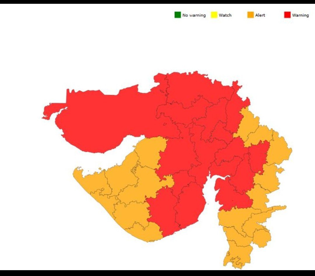 Hosalikar_KS's tweet photo. 24 Jul, 7.15 am latest satellite obs indicate cloud bands curving over parts of South Gujarat, Saurashtra &amp; around having mod to high intensity. Parts of N Mah also partially cloudy. 
See the nowcast issued by @IMDAHMEDABAD 
@RMC_Mumbai https://t.co/IaBccYuZsz