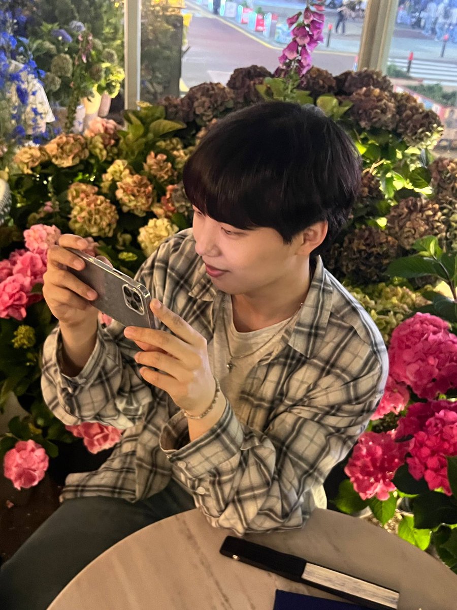 럼펌 tweet media