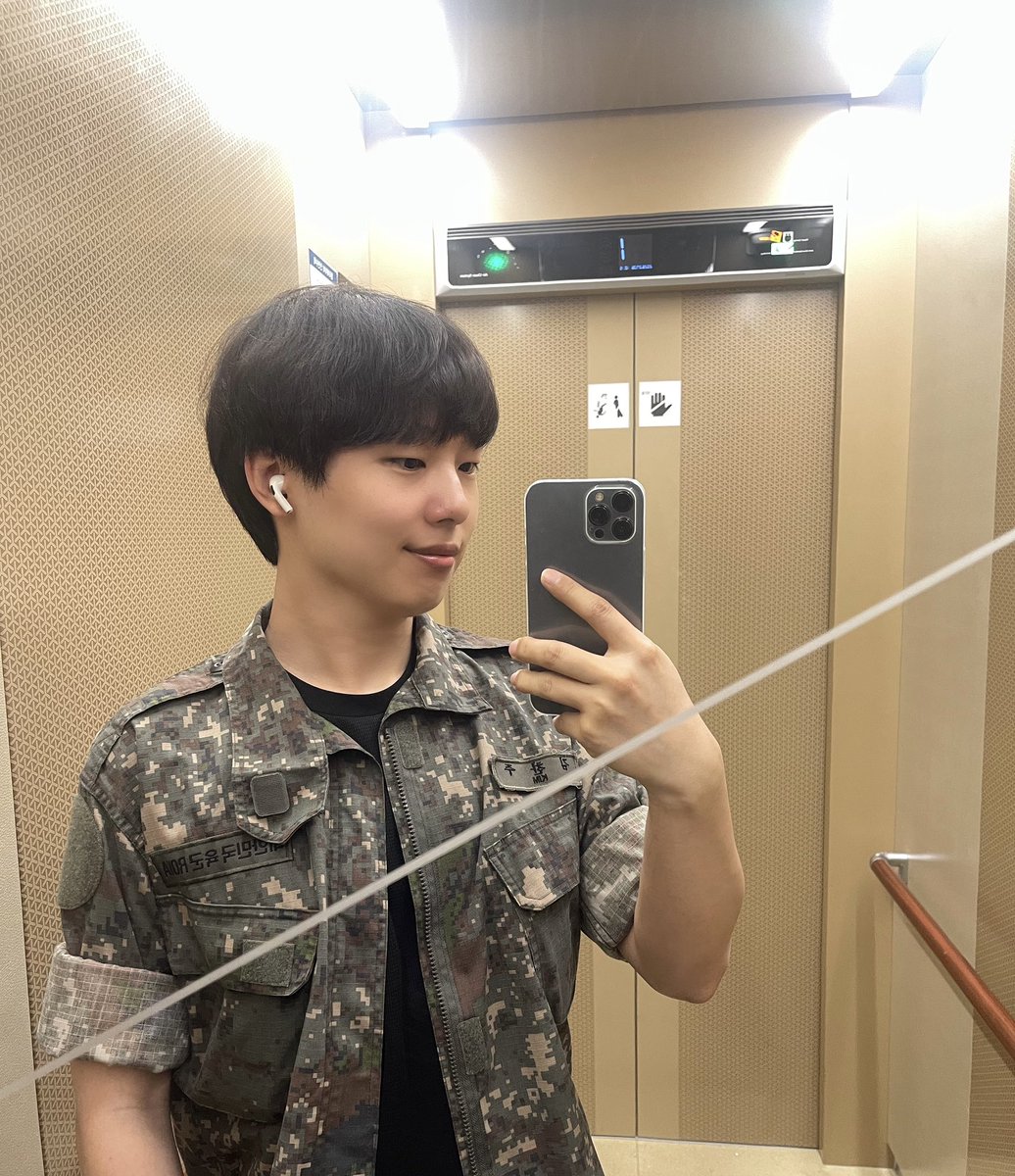럼펌 tweet media