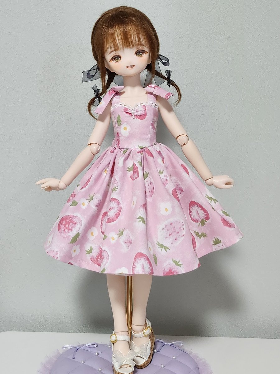 QUIESTLA__'s tweet photo. いちご柄のサマーワンピース1点メルオクに出品しました❣️ご興味ある方いらっしゃいましたらよろしくお願いします😌🍓

MDD/いちご柄サマーワンピース https://t.co/QxeLmN5FsY https://t.co/M0w8KmAw4S