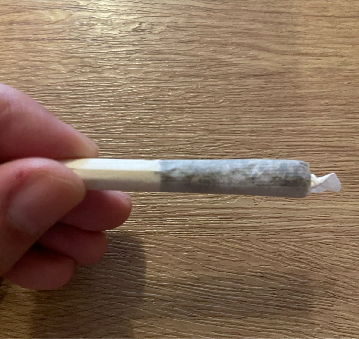 cannacanna88888's tweet photo. 多幸感マシマシ、ボディにもしっかりきます。
これはー
今吸っちゃった自分がねぇ、バカ。
もう今日はおきゃくさんとおしゃべりしかしたくないかも。
いや、ちゃんと仕事しますね

@gokumituya_328 https://t.co/eb47mVrKBQ