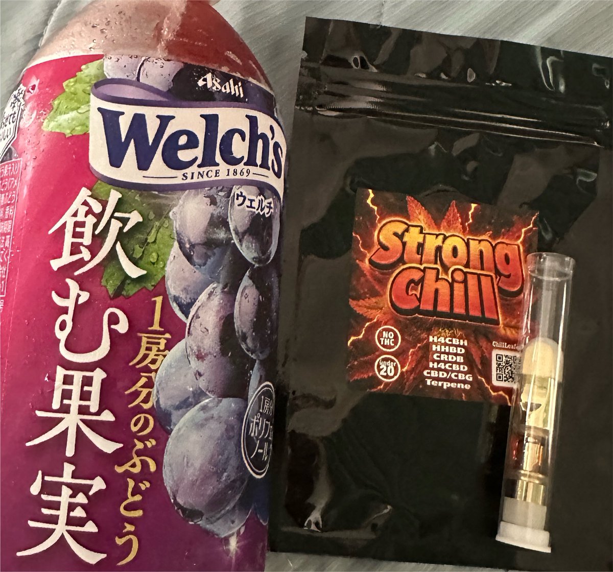 1_ah06's tweet photo. @ChillLeafJP 

前に一度試したことがあり結構良かったので、当選してハッピー。
感想としては、数パフでしっかりリラックスできるし、吸い心地もかなり好み。
これはリピあり。音楽特に良いかな。
chill leafは商品は甘めの匂いが多い中
これはガツンとくる匂いでこれもまた良い。 https://t.co/vVsqUNdf5r