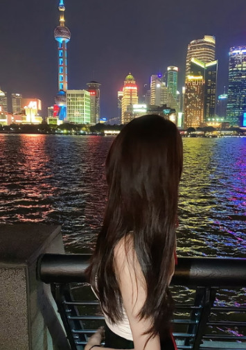 F1re5501's tweet photo. 有没有人跟我一样，求搭子！#女大 #上海 在 建了个同频群。只解决需求不谈心， 
互相不占用日常。 想进群的点赞，私信发你邀请。频率不高，一个月两三回 https://t.co/i8egtW9tGY