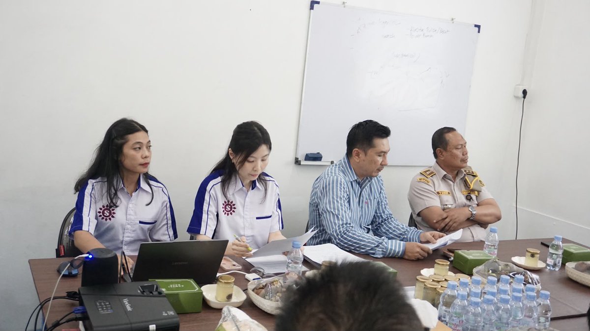 karantina_riau's tweet photo. Audit GACC di Pekanbaru, Karantina Riau Fasilitasi Pemeriksaan Ketertelusuran dan Pengawasan Keamanan Pangan

Pekanbaru (22/07) — Karantina Riau memfasilitasi pelaksanaan Audit GACC yang dilaksanakan di salah satu perusahaan Sarang Burung Walet (SBW) di Pekanbaru. https://t.co/4ibCHsGVUi