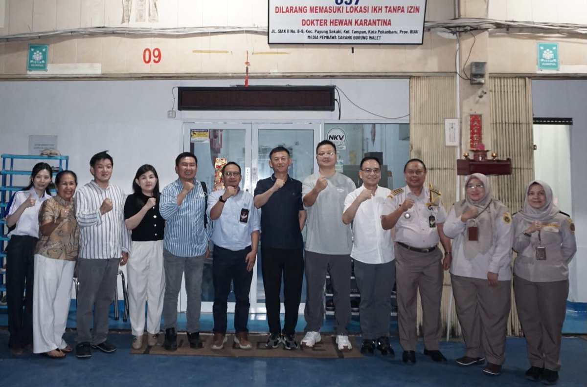 karantina_riau's tweet photo. Audit GACC di Pekanbaru, Karantina Riau Fasilitasi Pemeriksaan Ketertelusuran dan Pengawasan Keamanan Pangan

Pekanbaru (22/07) — Karantina Riau memfasilitasi pelaksanaan Audit GACC yang dilaksanakan di salah satu perusahaan Sarang Burung Walet (SBW) di Pekanbaru. https://t.co/4ibCHsGVUi